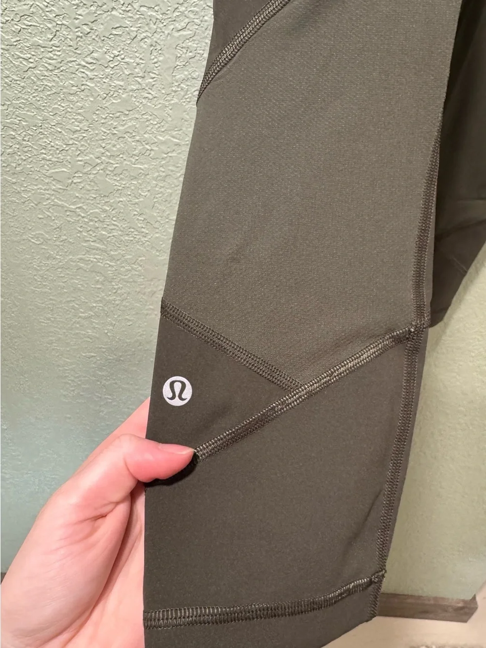 lululemon olive green pocket leggings size 2